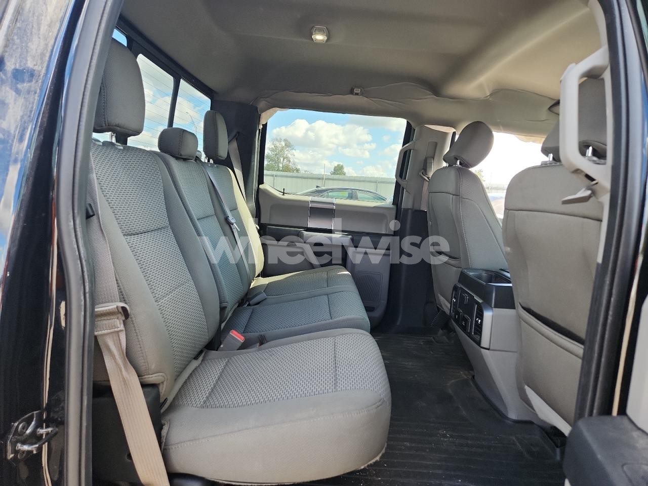 Photo 10 of 2018 FORD F150 SUPERCREW (VIN 1FTEW1EGXJKE39549)