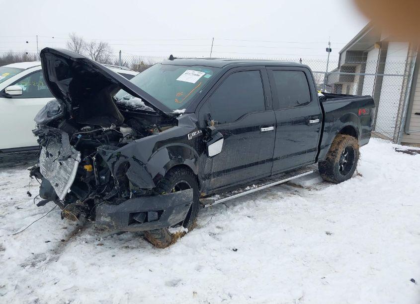 Photo 2 of 2018 Ford F-150 XLT (VIN 1FTEW1EGXJKF17036)