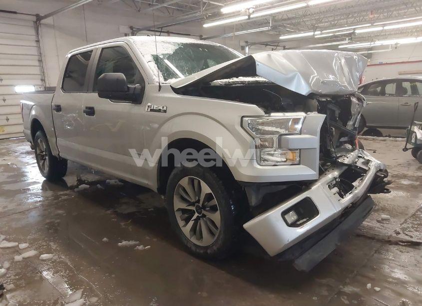 2017 Ford F-150 XL (VIN 1FTEW1EP0HFA49823) main photo