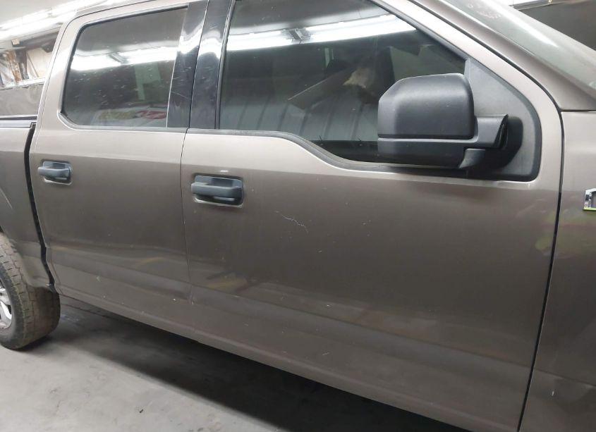 Photo 13 of 2018 Ford F-150 XLT (VIN 1FTEW1EP0JKC64650)