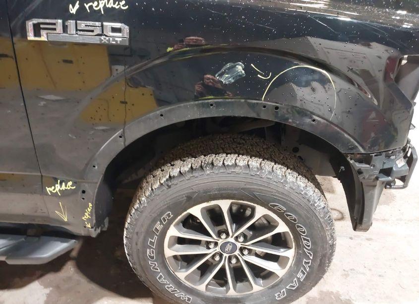 Photo 18 of 2018 Ford F-150 XLT (VIN 1FTEW1EP0JKE30939)