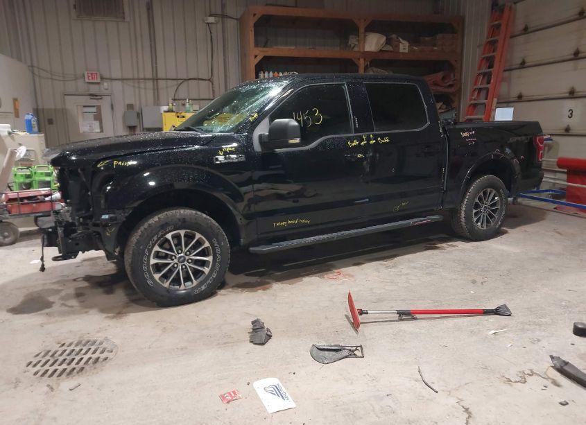 Photo 2 of 2018 Ford F-150 XLT (VIN 1FTEW1EP0JKE30939)