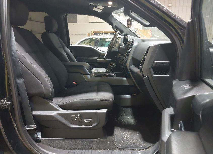 Photo 5 of 2018 Ford F-150 XLT (VIN 1FTEW1EP0JKE30939)