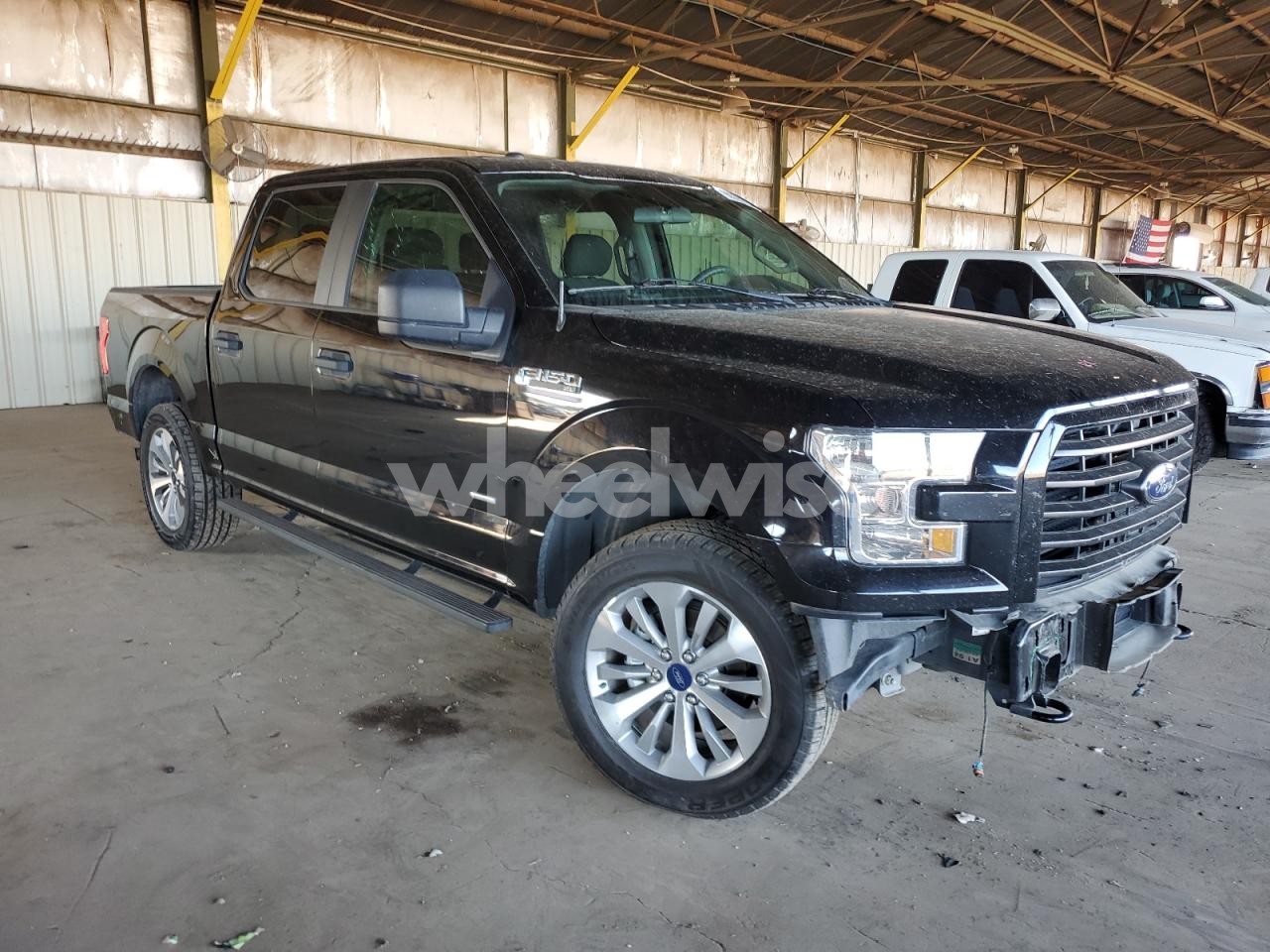 Photo 4 of 2017 FORD F150 SUPERCREW (VIN 1FTEW1EP1HKD94592)