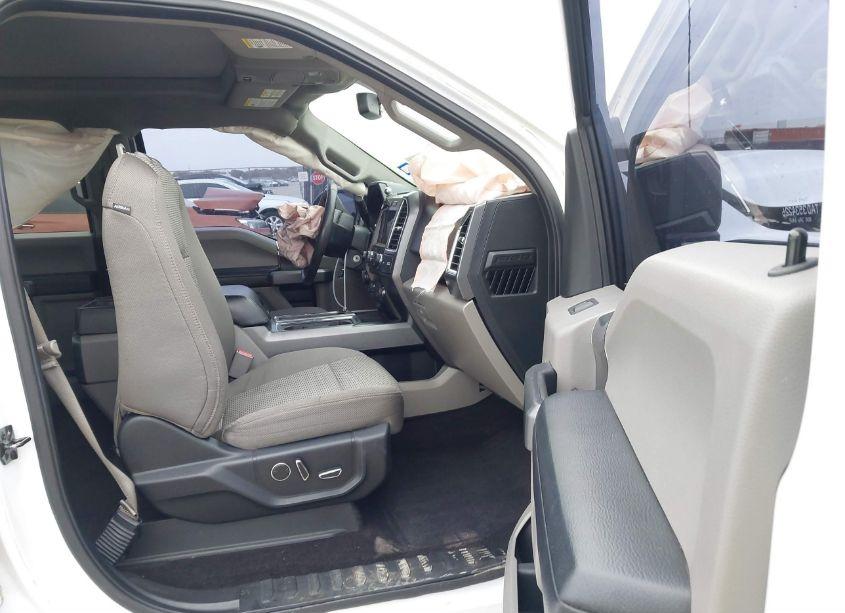 Photo 5 of 2016 Ford F-150 XLT (VIN 1FTEW1EP2GKE30062)