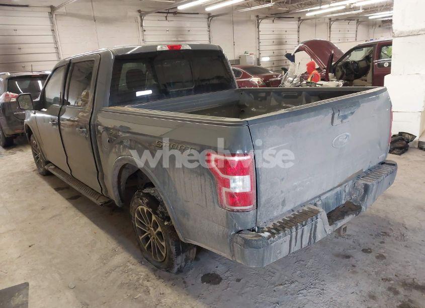 Photo 3 of 2018 Ford F-150 XLT (VIN 1FTEW1EP2JFD66332)