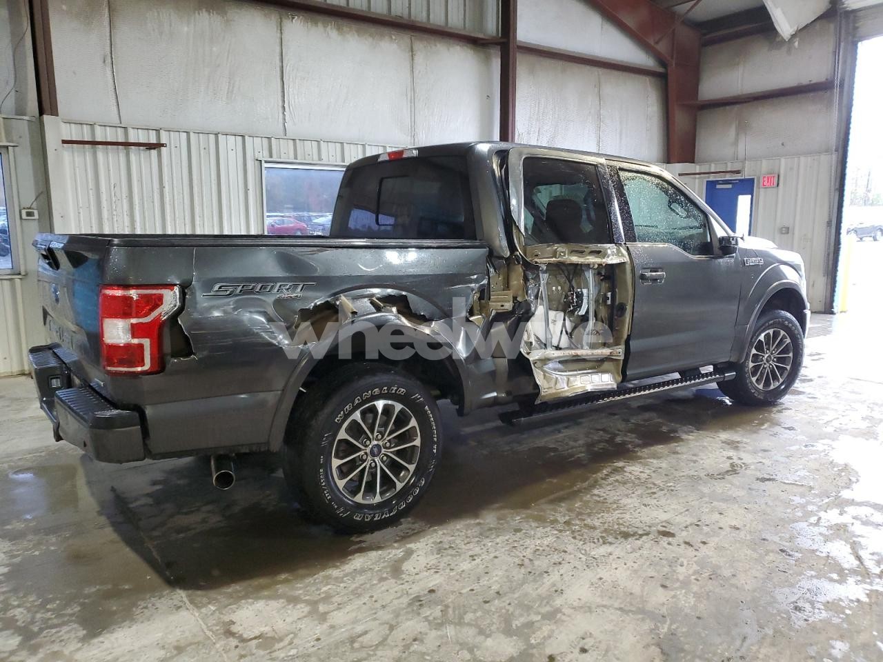 Photo 3 of 2018 FORD F150 SUPERCREW (VIN 1FTEW1EP3JFC68717)