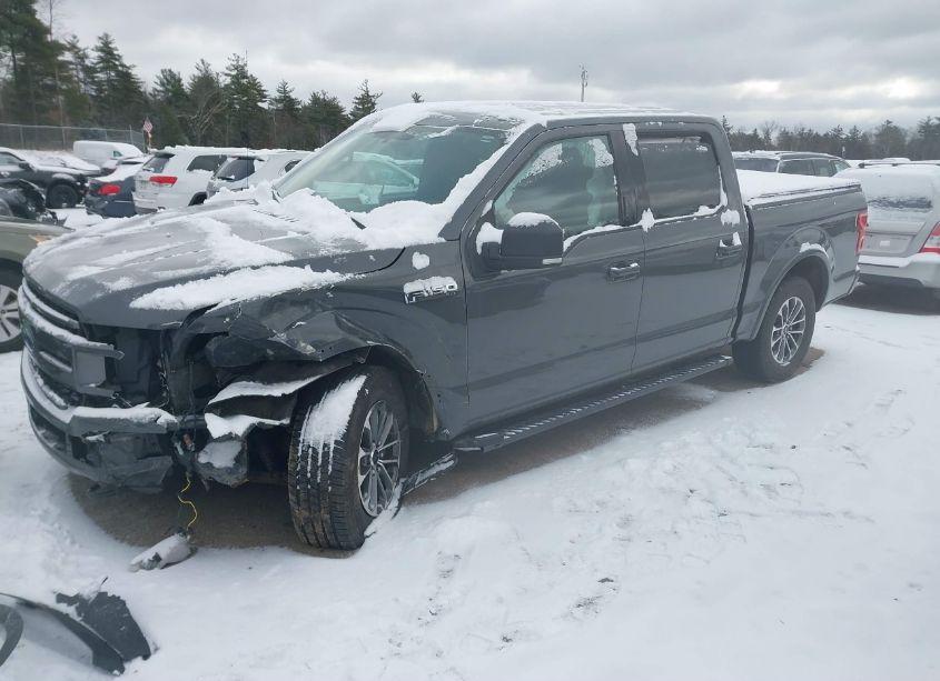 Photo 2 of 2018 Ford F-150 XLT (VIN 1FTEW1EP3JFC85372)