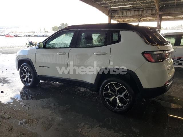 Photo 6 of 2025 JEEP COMPASS LIMITED (VIN 1FTEW1EP3JFE28191)