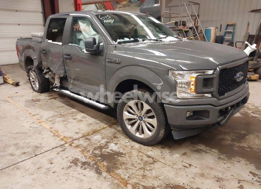 2018 Ford F-150 XL (VIN 1FTEW1EP3JFE33813) main photo