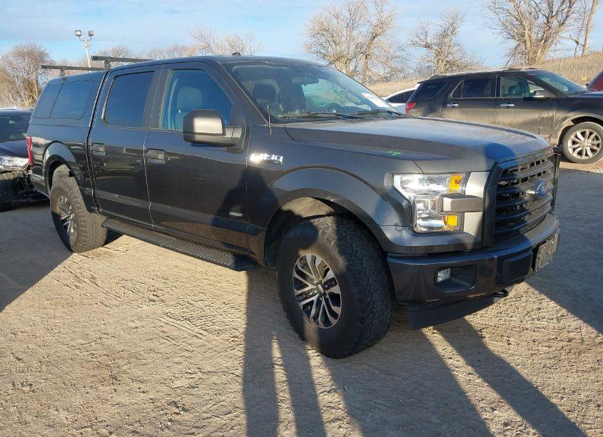 2017 Ford F-150 XL (VIN 1FTEW1EP4HKE15029) main photo
