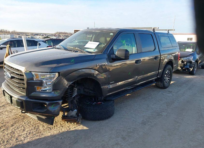 Photo 2 of 2017 Ford F-150 XL (VIN 1FTEW1EP4HKE15029)