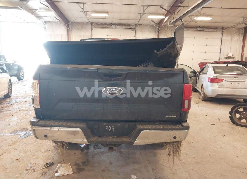 Photo 16 of 2018 Ford F-150 LARIAT (VIN 1FTEW1EP4JFA00923)