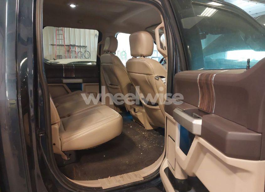 Photo 8 of 2018 Ford F-150 LARIAT (VIN 1FTEW1EP4JFA00923)