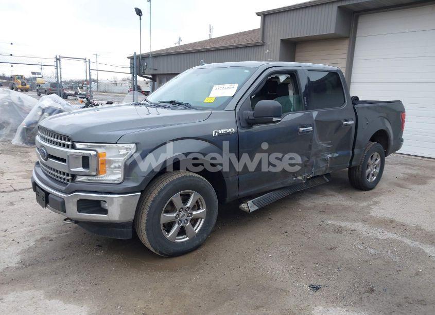 Photo 2 of 2018 Ford F-150 XLT (VIN 1FTEW1EP4JFB11052)