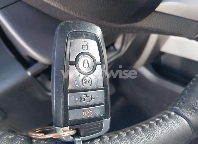 Photo 11 of 2018 Ford F-150 LARIAT (VIN 1FTEW1EP4JKC94931)