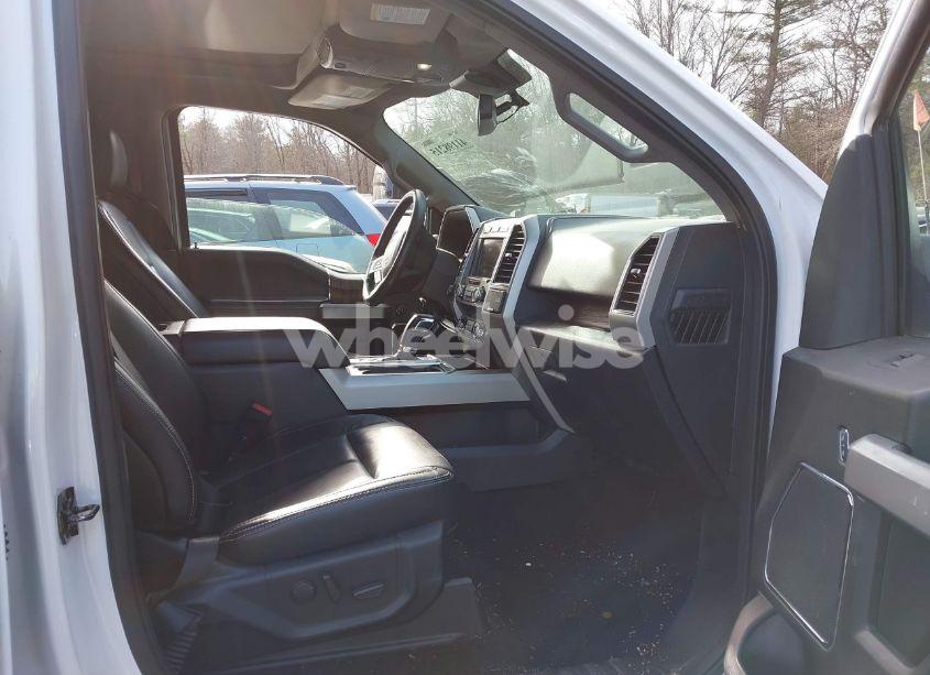 Photo 5 of 2020 Ford F-150 LARIAT (VIN 1FTEW1EP4LKE68340)