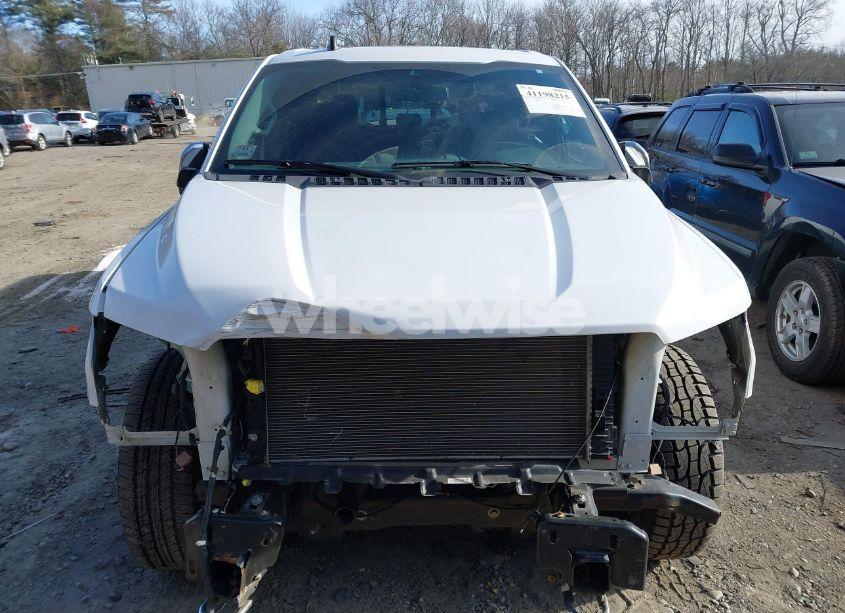 Photo 6 of 2020 Ford F-150 LARIAT (VIN 1FTEW1EP4LKE68340)