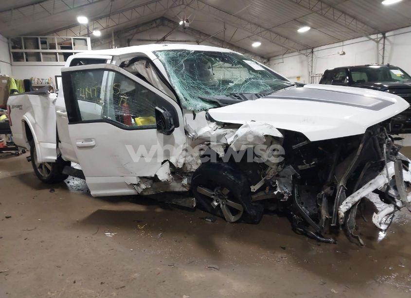 2015 Ford F-150 XLT (VIN 1FTEW1EP5FFB32595) main photo