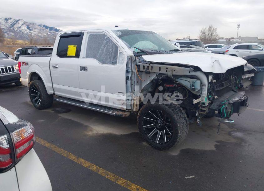 2017 Ford F-150 LARIAT (VIN 1FTEW1EP5HFA52345) main photo