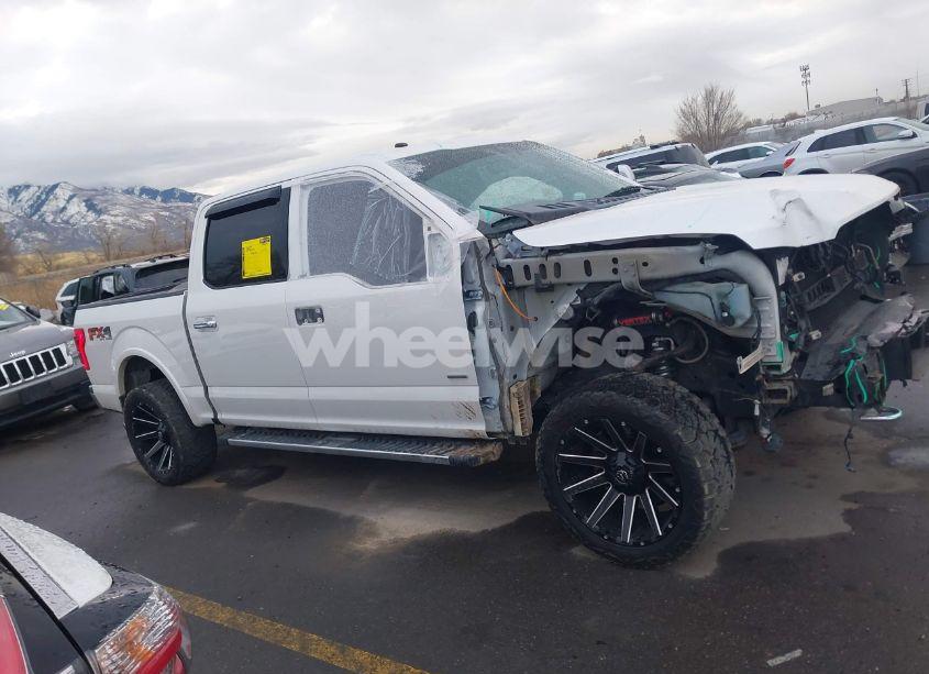 Photo 13 of 2017 Ford F-150 LARIAT (VIN 1FTEW1EP5HFA52345)