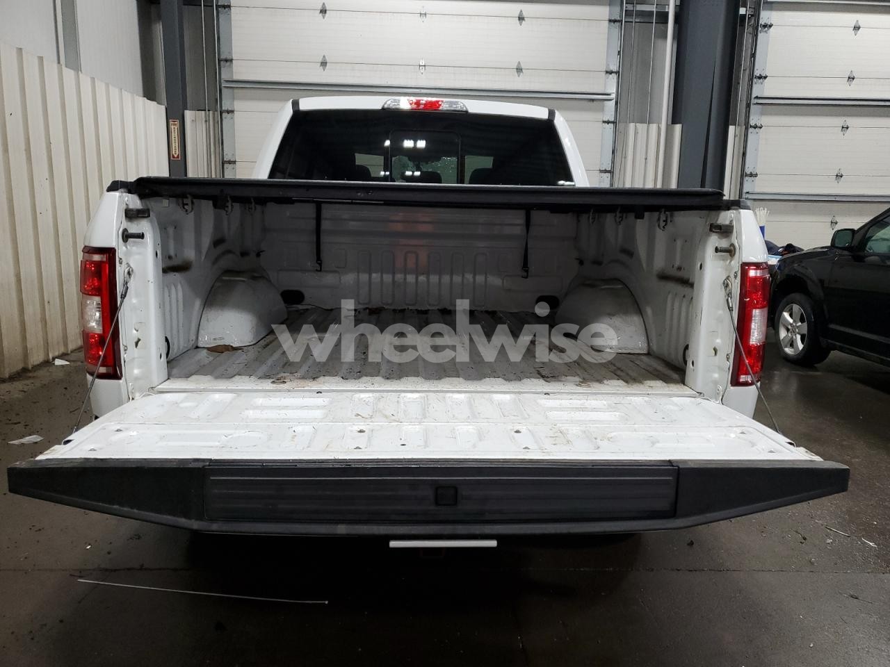Photo 6 of 2018 FORD F150 SUPERCREW (VIN 1FTEW1EP5JFA17746)