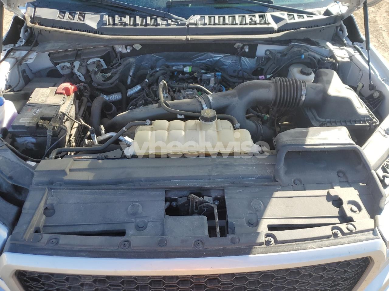 Photo 11 of 2019 FORD F150 SUPERCREW (VIN 1FTEW1EP5KFB69513)