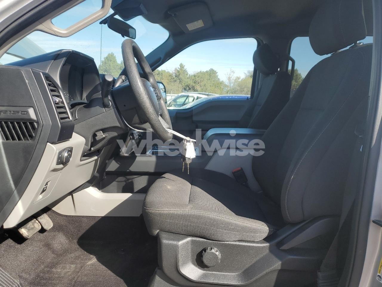 Photo 7 of 2019 FORD F150 SUPERCREW (VIN 1FTEW1EP5KFB69513)
