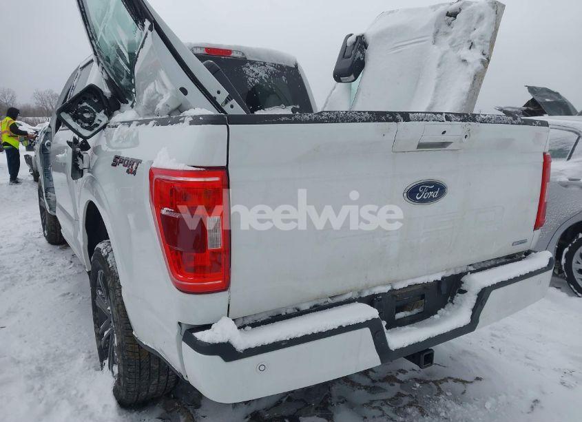 Photo 3 of 2022 Ford F-150 XLT (VIN 1FTEW1EP5NFA07742)
