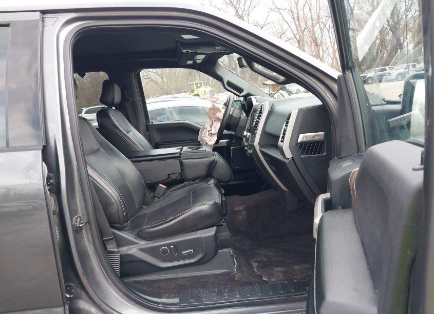 Photo 5 of 2016 Ford F-150 LARIAT (VIN 1FTEW1EP6GFA86292)