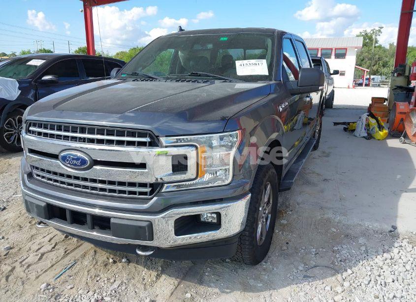 Photo 2 of 2018 Ford F-150 XLT (VIN 1FTEW1EP6JFB68109)