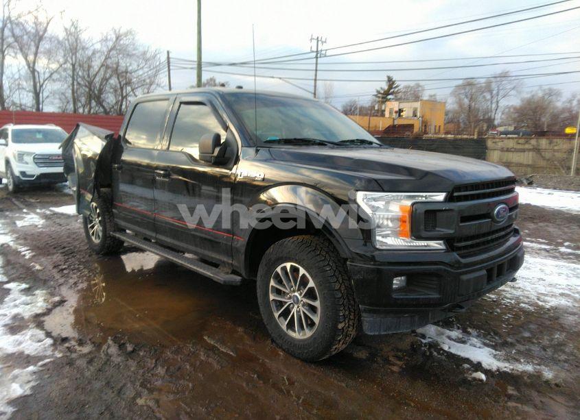 2018 Ford F-150 XLT (VIN 1FTEW1EP6JFE44238) main photo