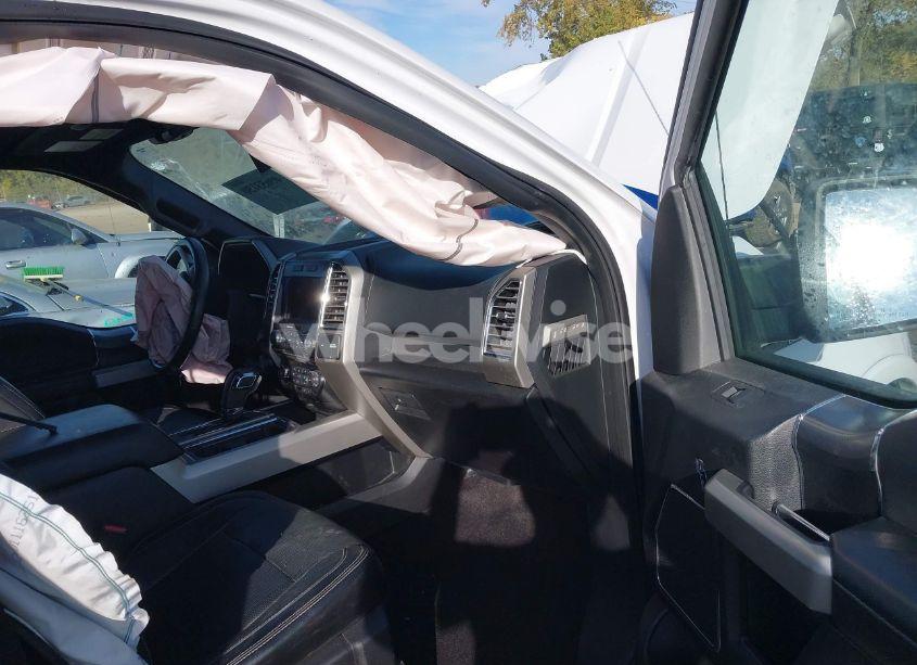 Photo 5 of 2016 Ford F-150 LARIAT (VIN 1FTEW1EP7GFB82528)