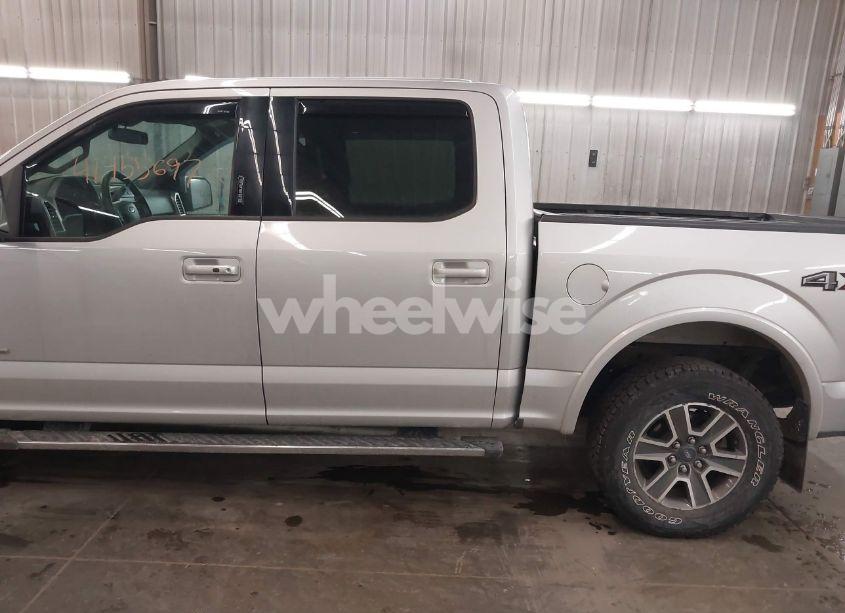 Photo 6 of 2016 Ford F-150 LARIAT (VIN 1FTEW1EP7GKD88875)