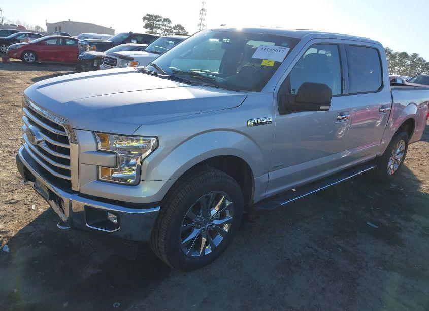 Photo 2 of 2017 Ford F-150 XLT (VIN 1FTEW1EP7HKC43076)