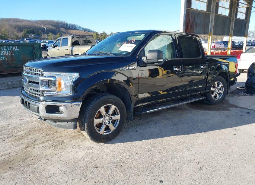 Photo 2 of 2018 Ford F-150 XLT (VIN 1FTEW1EP7JFD26828)