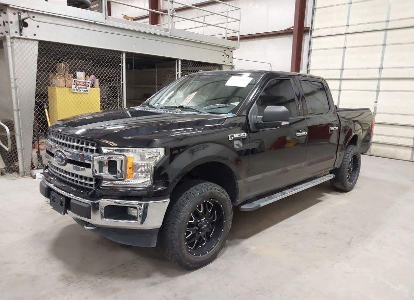 Photo 2 of 2018 Ford F-150 XLT (VIN 1FTEW1EP7JKC09449)