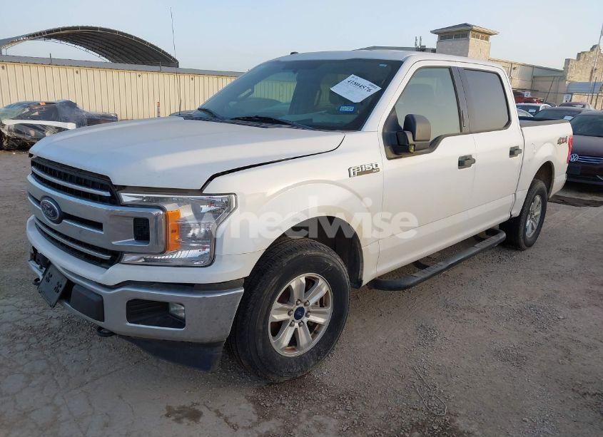 Photo 2 of 2018 Ford F-150 XLT (VIN 1FTEW1EP7JKD98412)