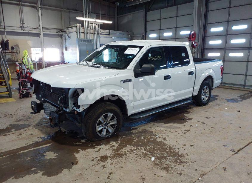 Photo 2 of 2016 Ford F-150 XLT (VIN 1FTEW1EP8GFD44389)