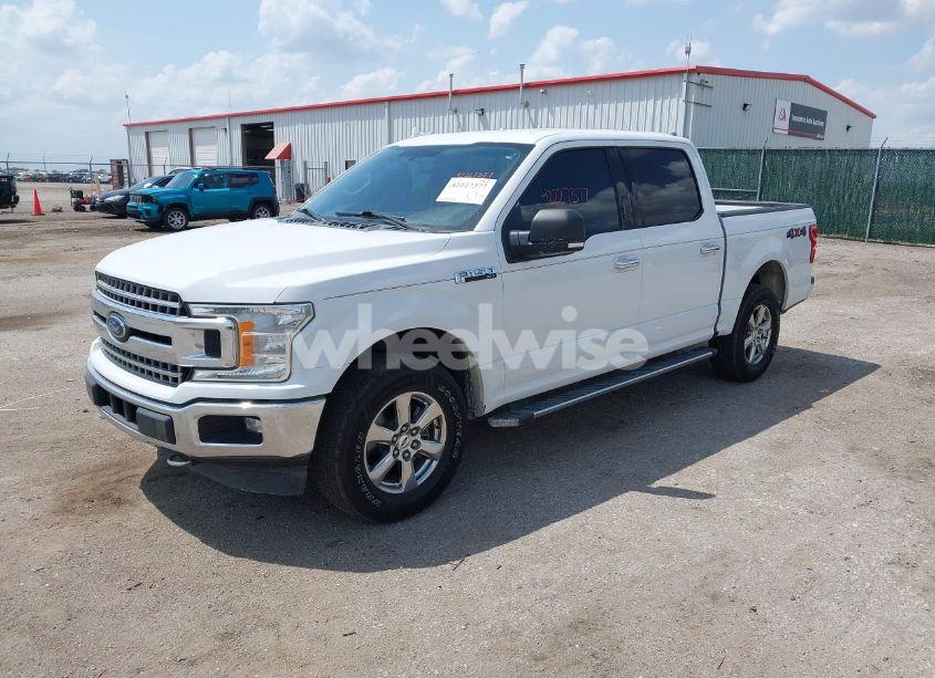 Photo 2 of 2018 Ford F-150 XLT (VIN 1FTEW1EP8JFA68576)