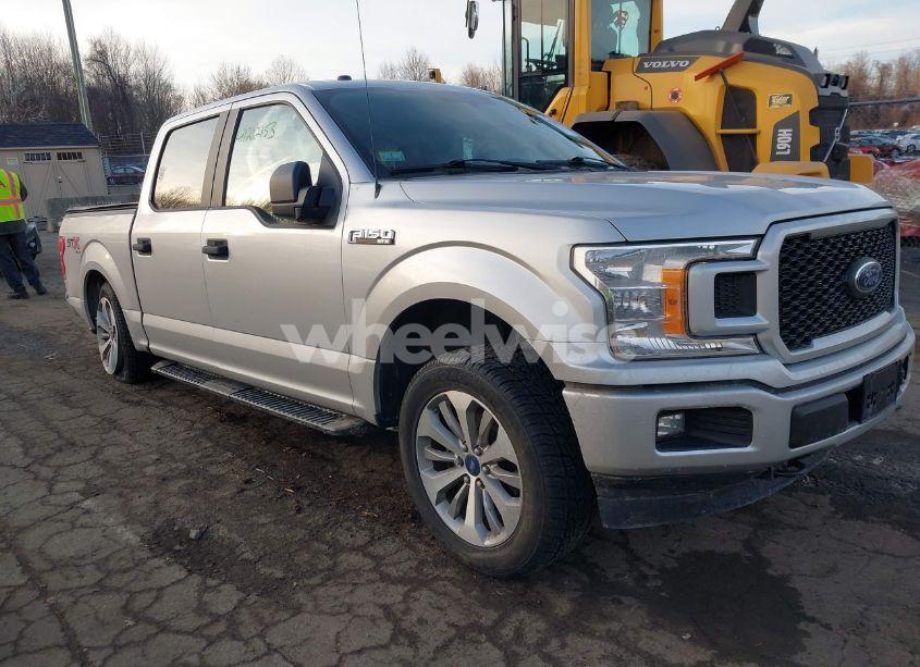 2018 Ford F-150 XL (VIN 1FTEW1EP9JKF84582) main photo