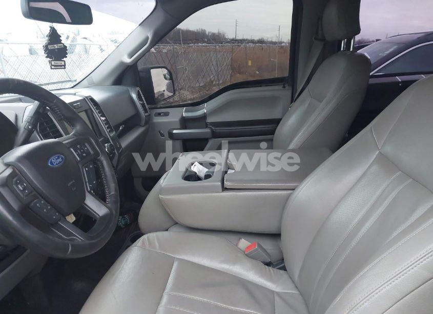 Photo 5 of 2019 Ford F-150 XLT (VIN 1FTEW1EP9KFD24936)