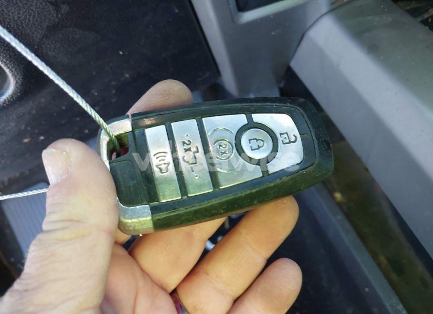 Photo 11 of 2019 Ford F-150 LARIAT (VIN 1FTEW1EP9KKD60729)