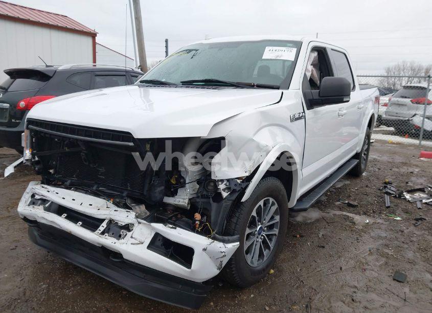 Photo 2 of 2018 Ford F-150 XLT (VIN 1FTEW1EPXJKD25101)