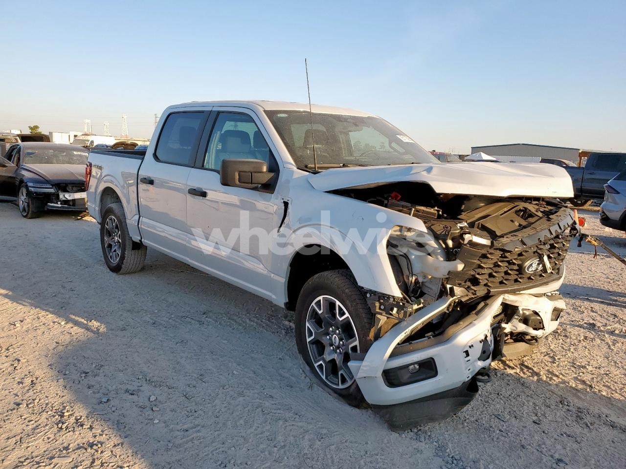 Photo 4 of 2025 FORD F150 STX (VIN 1FTEW2LP6SKD10671)
