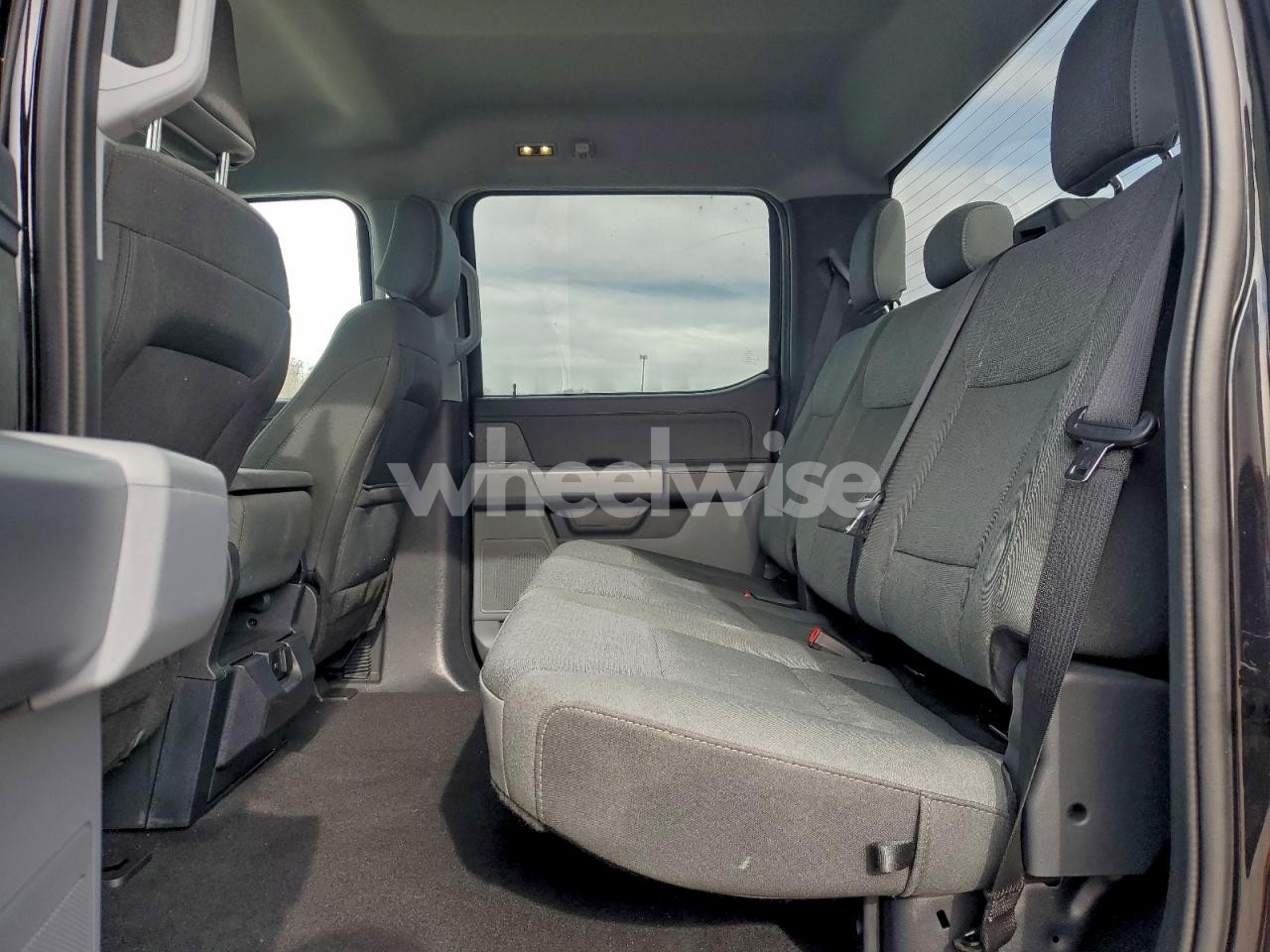 Photo 10 of 2025 FORD F150 XLT (VIN 1FTEW3KPXSKE28438)