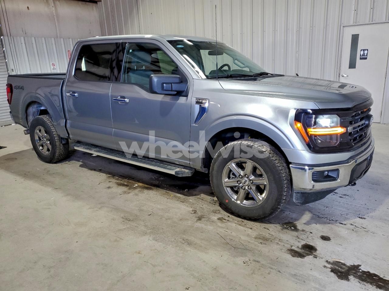 Photo 4 of 2025 FORD F150 XLT (VIN 1FTEW3LP2SKE15651)