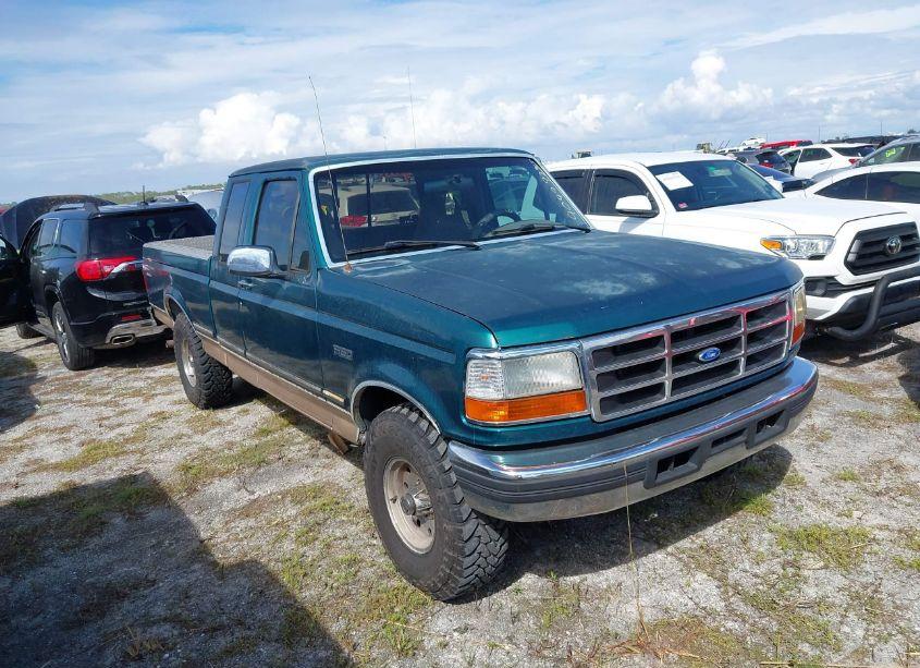 1996 Ford F150 (VIN 1FTEX14N9TKA11570) main photo
