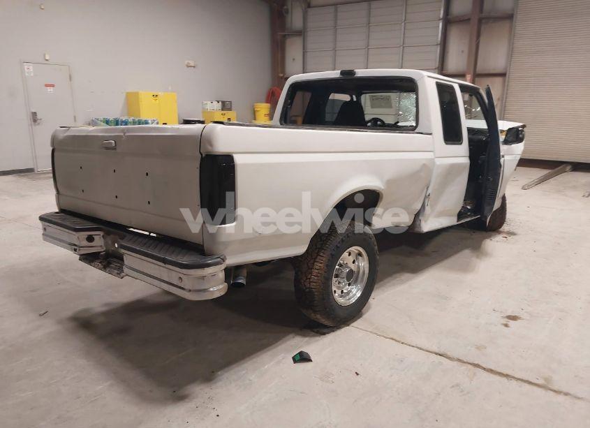 Photo 4 of 1992 Ford F150 (VIN 1FTEX15H1NKB55335)