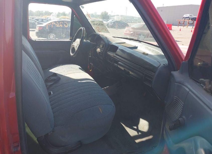 Photo 5 of 1992 Ford F150 (VIN 1FTEX15N1NKB98773)